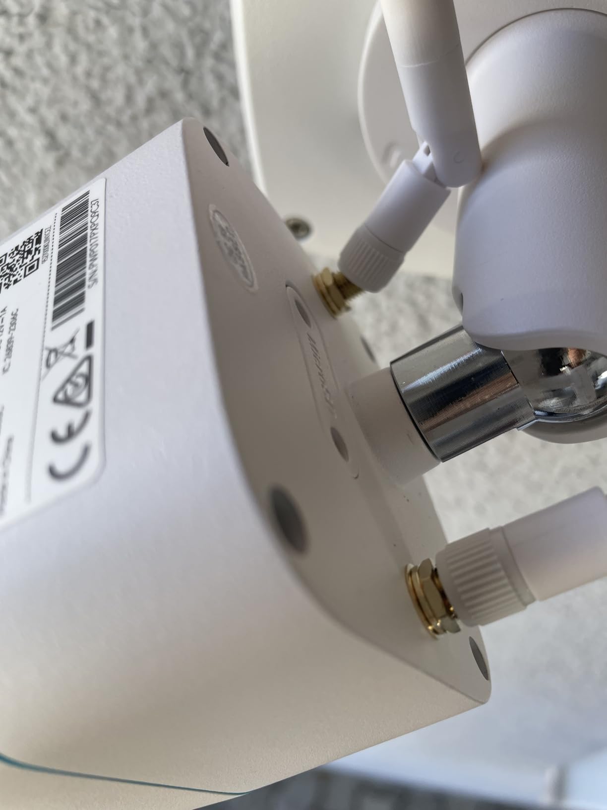 Très bonne caméra, WiFi à surveiller