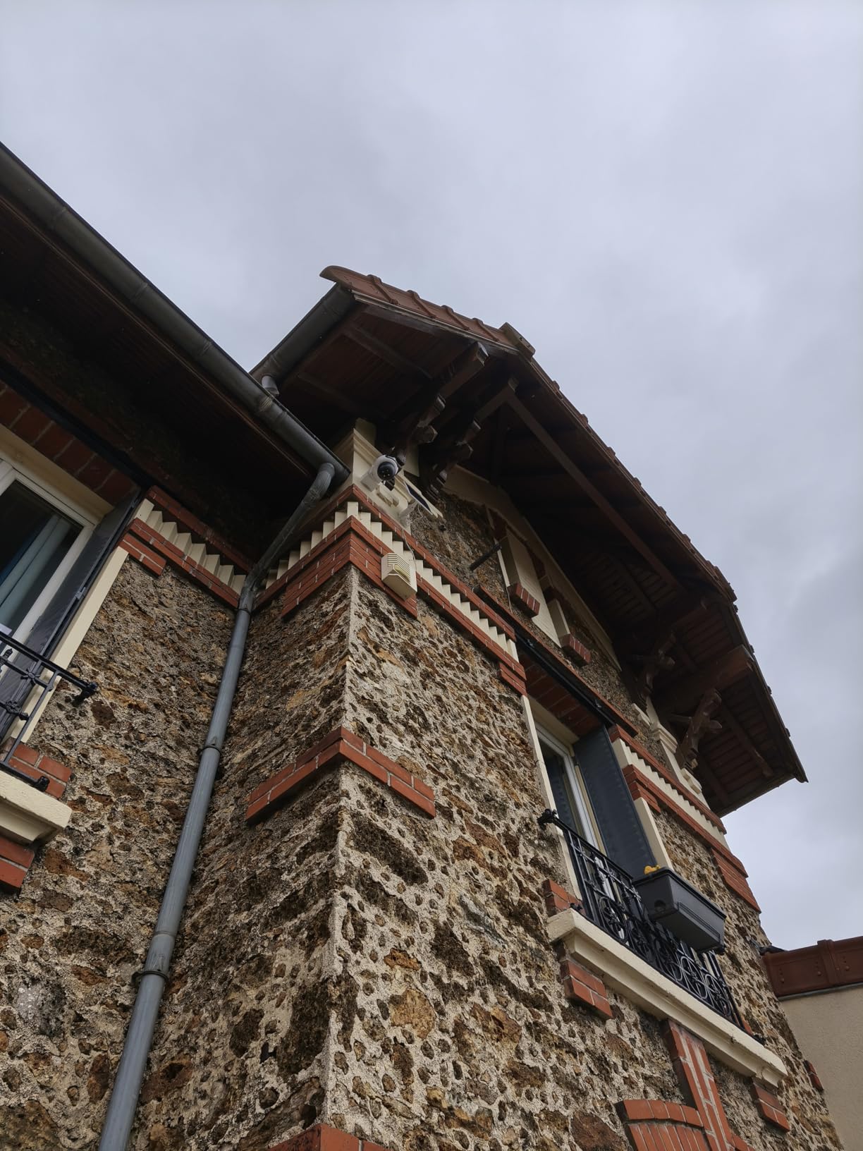 Très complète